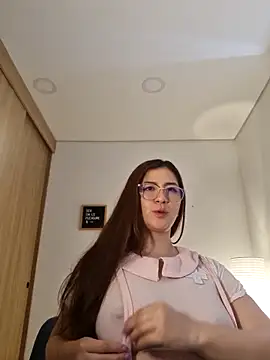 Rachel t  online show from 10/18/25, 04:53