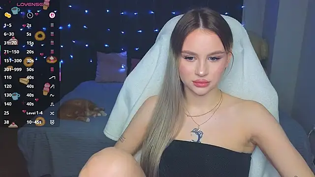 Snapshot of doll_barbieee chatting on 02/27/26, 02:06 doll barbieee online show from 02/27/26, 02:06