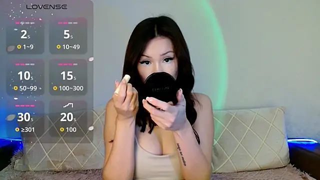 Min Jee  online show from 11/08/25, 08:29