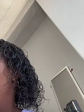 Curveysinaa online show from 02/12/26, 06:02