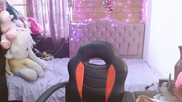 Racy Angel online show from 12/14/25, 04:23