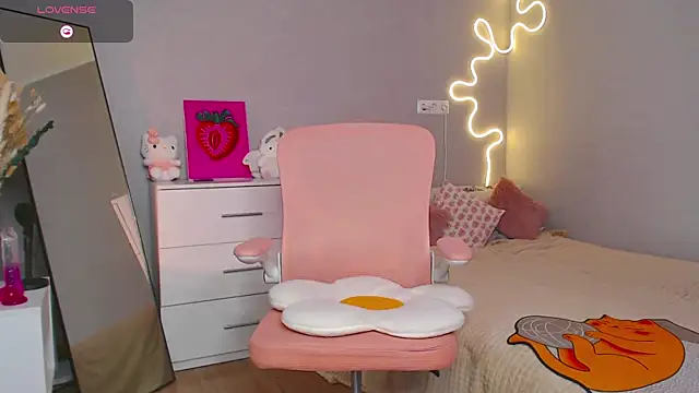 Red  Candy online show from 02/22/25, 04:09