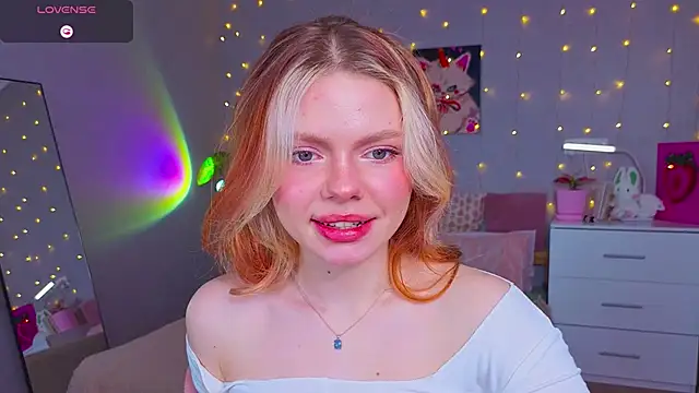 Red  Candy online show from 04/12/26, 11:02