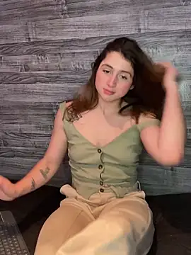 Snapshot of kamel-ayesha chatting on 01/24/25, 10:19 kamel-ayesha online show from 01/24/25, 10:19