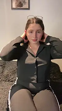 kamel-ayesha online show from 11/05/25, 08:01