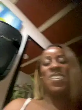 Snapshot of BrianaBrownn chatting on 09/28/25, 12:39 BrianaBrownn online show from 09/28/25, 12:39