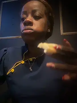 Snapshot of BrianaBrownn chatting on 10/02/25, 11:13 BrianaBrownn online show from 10/02/25, 11:13
