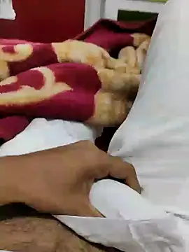 Snapshot of William390 chatting on 01/24/25, 04:39 William390 online show from 01/24/25, 04:39