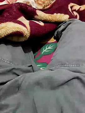 Snapshot of William390 chatting on 01/16/25, 05:23 William390 online show from 01/16/25, 05:23