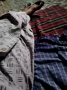 Snapshot of William390 chatting on 12/09/24, 02:13 William390 online show from 12/09/24, 02:13