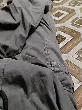 Snapshot of William390 chatting on 12/09/24, 06:03 William390 online show from 12/09/24, 06:03