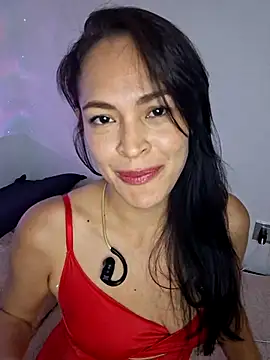 Snapshot of Sara_P10 chatting on 01/06/25, 04:47 Sara P10 online show from 01/06/25, 04:47