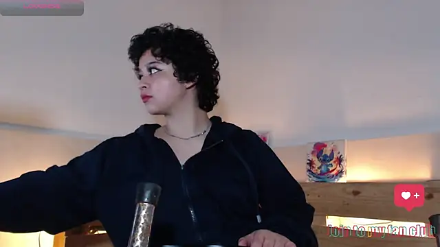 Bitsy Messy online show from 10/17/25, 08:43