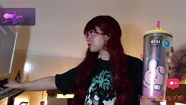 Bitsy Messy online show from 11/19/25, 06:13