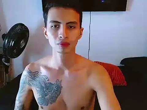 Snapshot of Velk_hot chatting on 05/11/26, 02:45 Velk hot online show from 05/11/26, 02:45