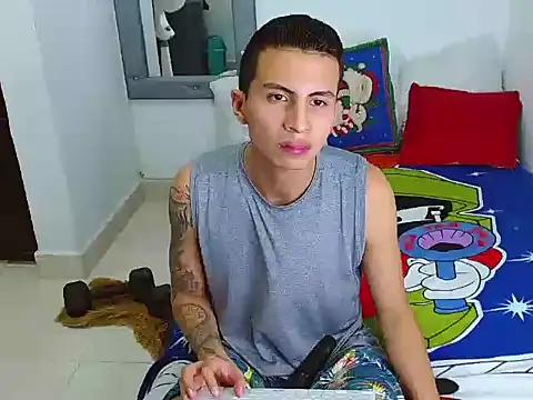 Velk hot online show from 11/19/25, 07:25