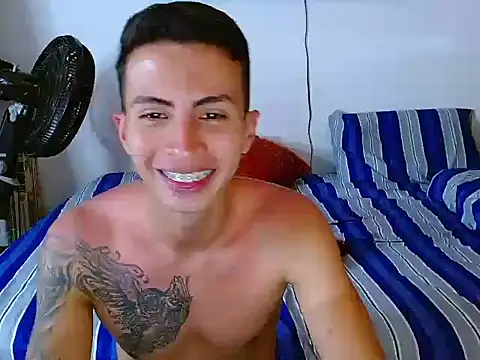 Snapshot of Velk_hot chatting on 07/14/26, 12:22 Velk hot online show from 07/14/26, 12:22