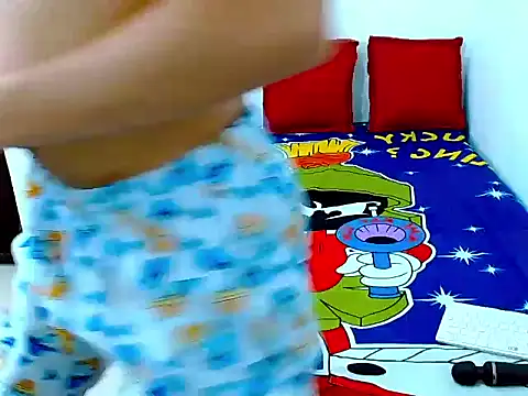 Velk hot online show from 10/13/25, 08:43