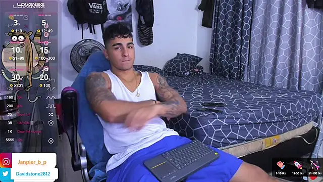 cJuan111 online show from 09/17/25, 05:26