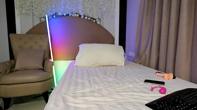 Nanaonlyfun8 online show from 01/25/25, 08:10