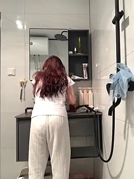 Aimeil online show from 03/16/25, 01:17