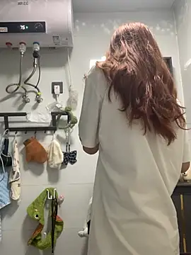 Aimeil online show from 09/29/25, 03:28