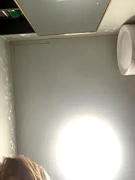 Aimeil online show from 11/15/25, 04:05