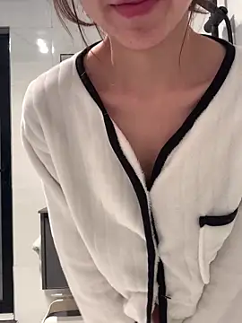 Aimeil online show from 03/08/25, 04:39