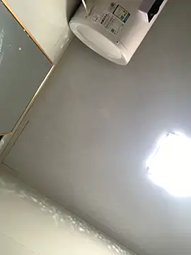 Aimeil online show from 11/11/25, 03:07