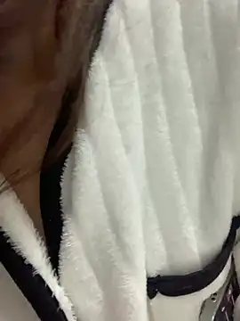 Aimeil online show from 03/09/25, 02:29