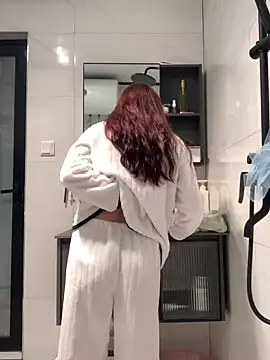 Aimeil online show from 03/09/25, 04:55