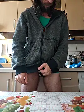 Snapshot of vulpe8400 chatting on 03/01/26, 12:27 vulpe8400 online show from 03/01/26, 12:27