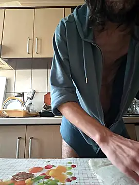 Snapshot of vulpe8400 chatting on 02/02/26, 11:20 vulpe8400 online show from 02/02/26, 11:20