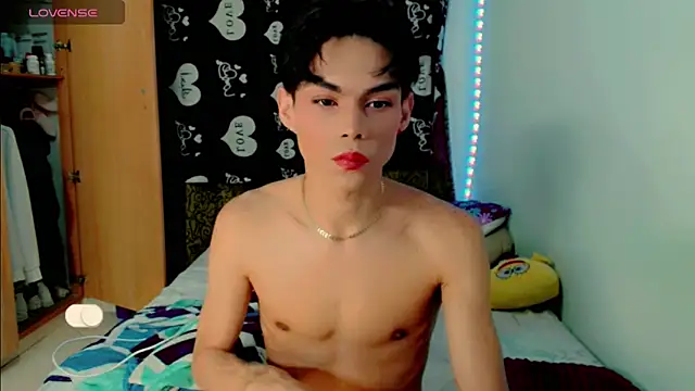 femboykeene online show from 03/15/25, 07:09