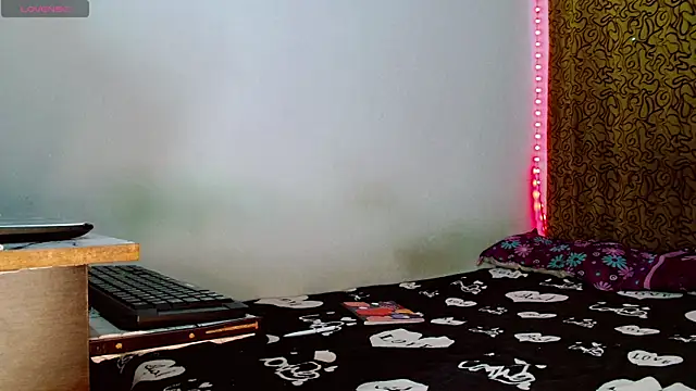 femboykeene online show from 10/02/25, 10:24