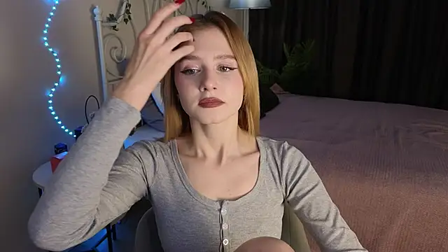 jenny bunny  online show from 10/08/25, 01:29