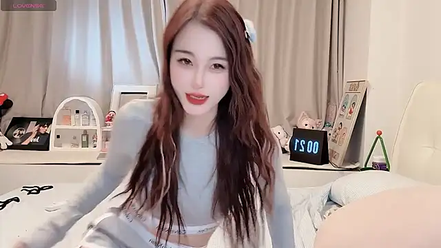 Snapshot of Neyllar chatting on 02/23/25, 04:24 Neyllar online show from 02/23/25, 04:24