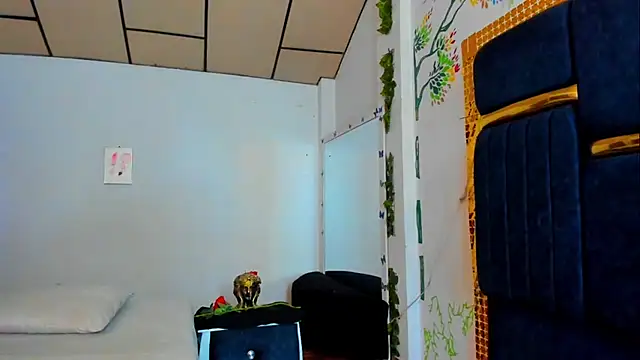 fulfill fantasies1 online show from 09/29/25, 12:33