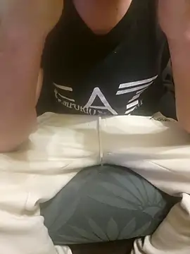 leloupblanc5304 online show from 12/20/25, 06:55