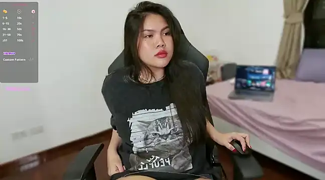 Snapshot of ammivami chatting on 02/20/25, 04:14 ammivami online show from 02/20/25, 04:14