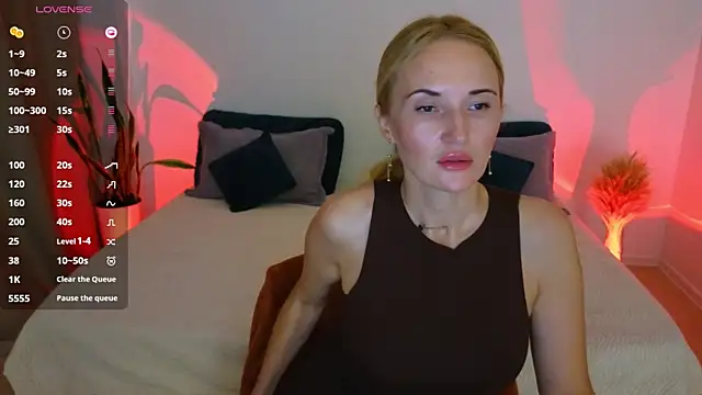 AlisssaRose online show from 10/08/25, 09:15