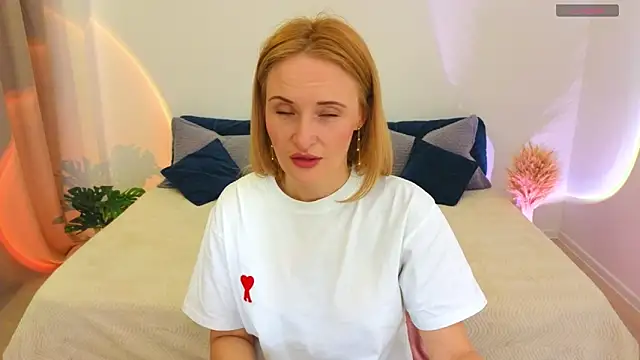 AlisssaRose online show from 04/08/26, 09:38