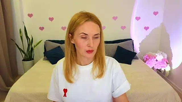 AlisssaRose online show from 02/14/26, 08:42