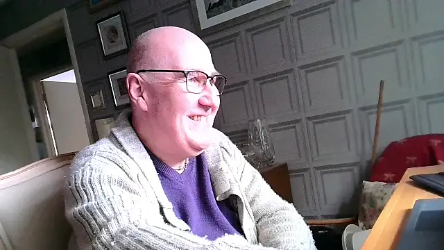 Adamdaddybear online show from 03/11/25, 02:51