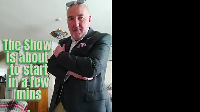 Adamdaddybear online show from 10/04/25, 01:12