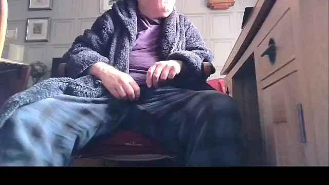 Adamdaddybear online show from 03/22/25, 09:45