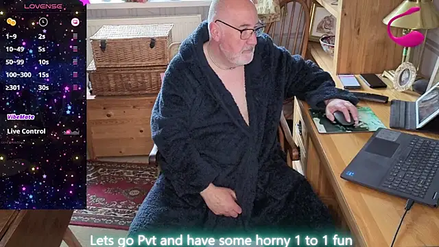 Adamdaddybear online show from 04/28/26, 07:35