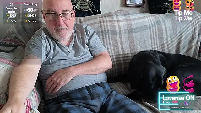 Adamdaddybear online show from 09/21/25, 07:46