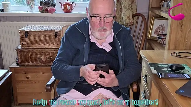 Adamdaddybear online show from 02/10/26, 02:38