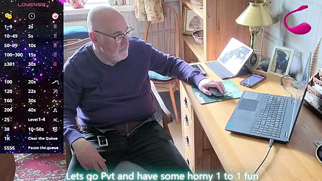 Adamdaddybear online show from 05/07/26, 01:36